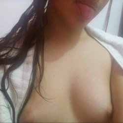 Crente branquinha linda