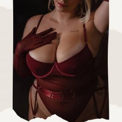 Big ass and big tits