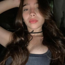 pendeja trola chupando verga (argentina)