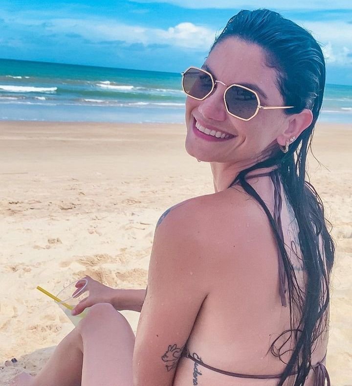 Corno quer deixar sua esposa  famosa e desejada por todos. #UMq1iao2