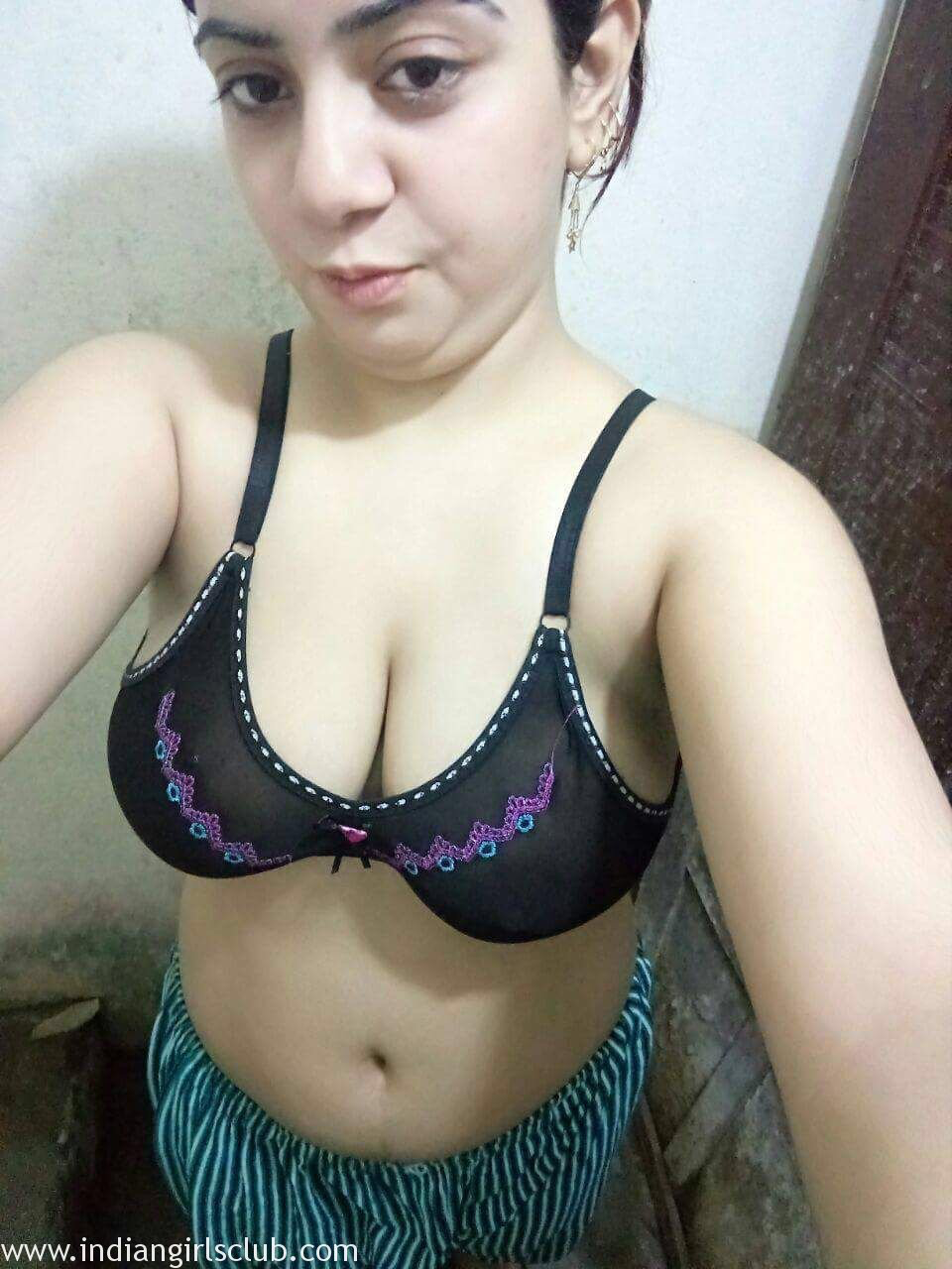 Desi random #UmZ9PhEu