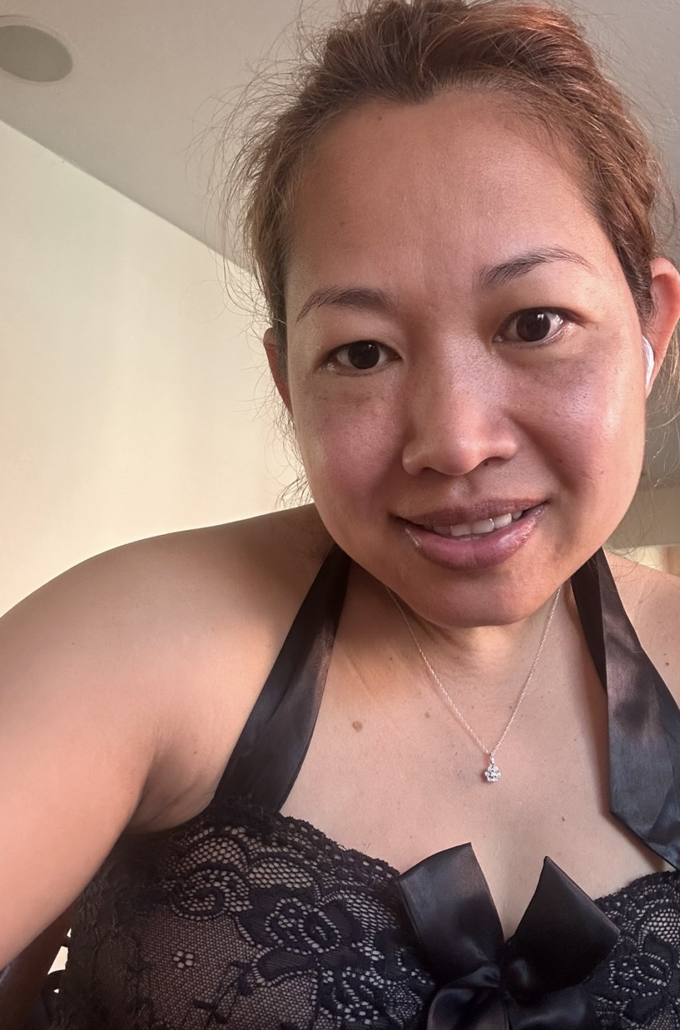 Cambodian mom sreynoun from Bay Area #uq9rai0G