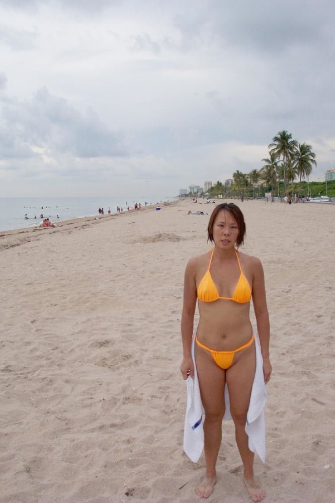 Asian wife #V06OOLVi