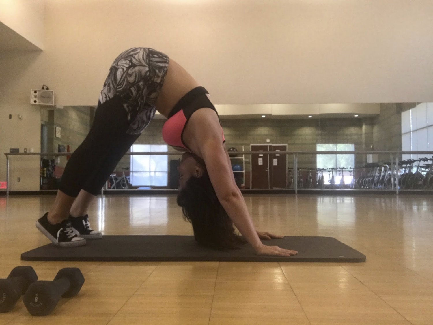 v661iy7n Best Friends mom in sports bras and yoga pants #v661Iy7N
