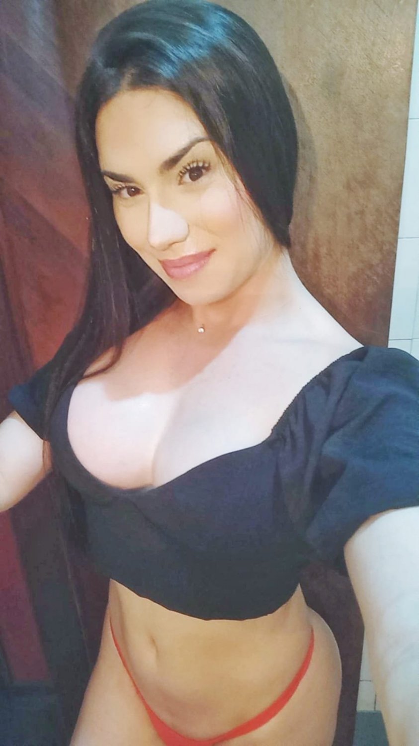 TS Larissa Canário (no nude) #v8O23rOv