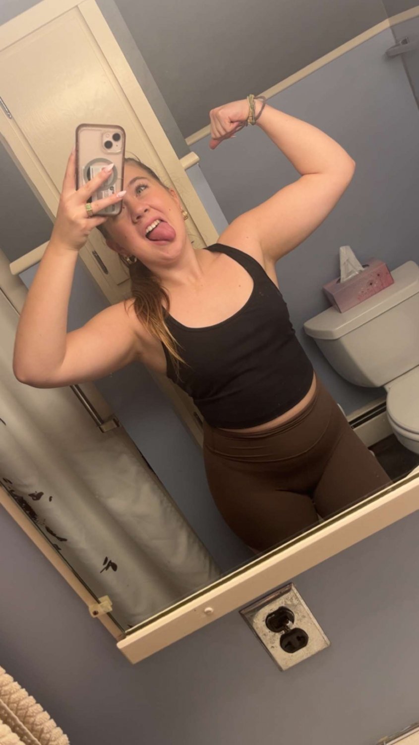 Submitted 19 Year Old PAWG Josie #VeZ9PxDF