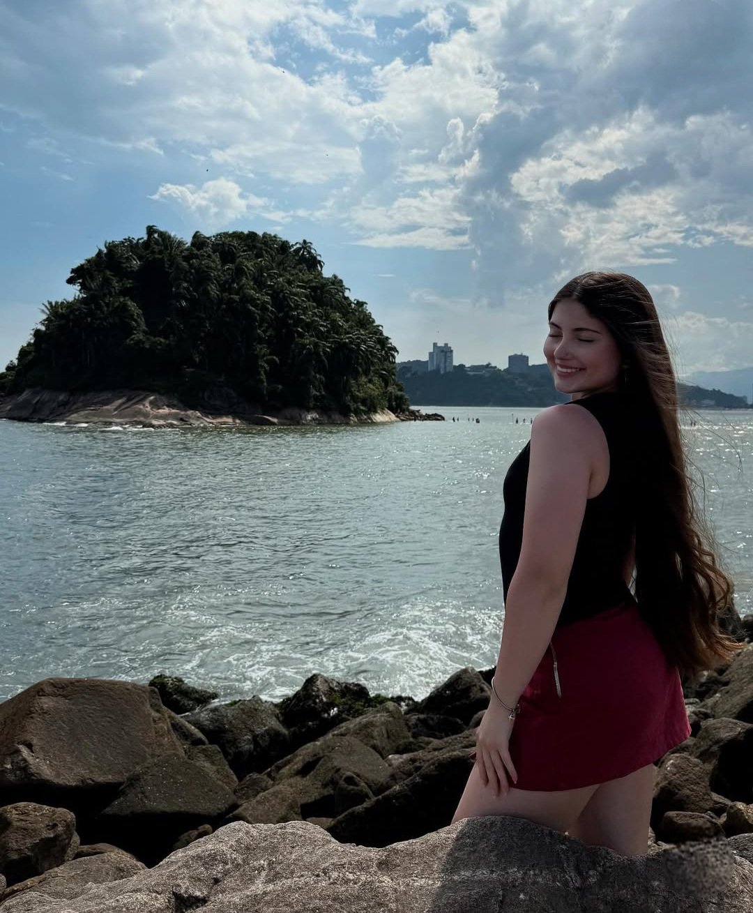 para alguns que pediram e também eu já iria trazer então esta aqui. Sophia Bianco 😏🔥💦... #vH2qqMvq