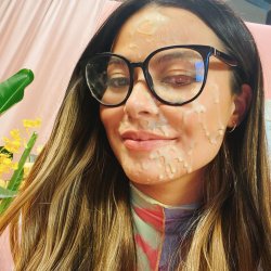 Miranda Cosgrove (iCarly) Cum Facial Fakes