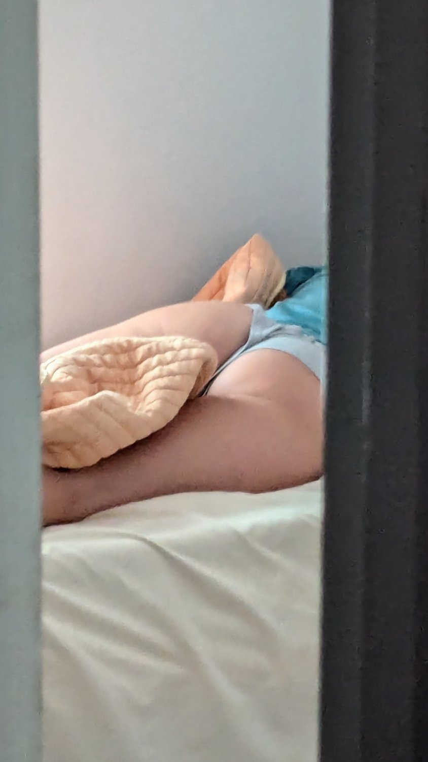 Sleeping sister in law shows off her ass #VsCmJxV5