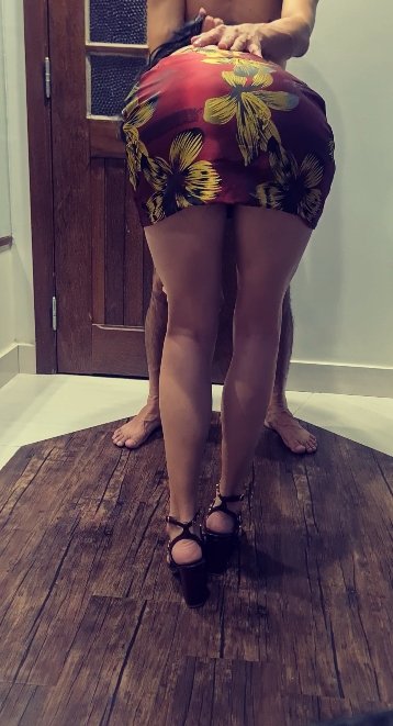 Dedada na bunda e boquete da puta linda enviada por seguidor #VsYS03xE