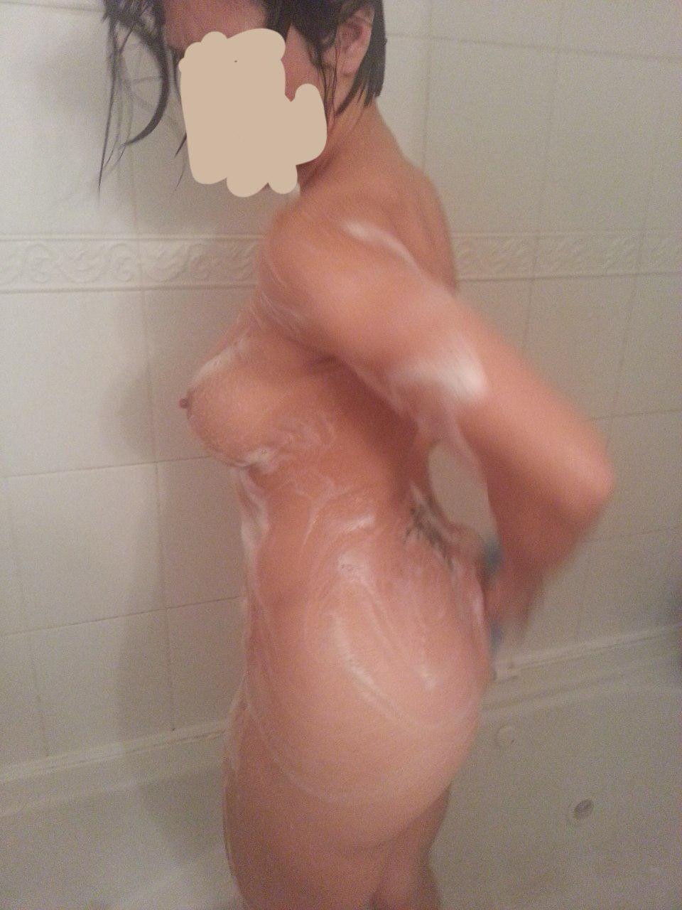 More Reddit slut wife Amanda #VxI90Rqm