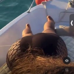 she know her shi moving in everyone in the yacht got all eyes on her she know wha she doing fr