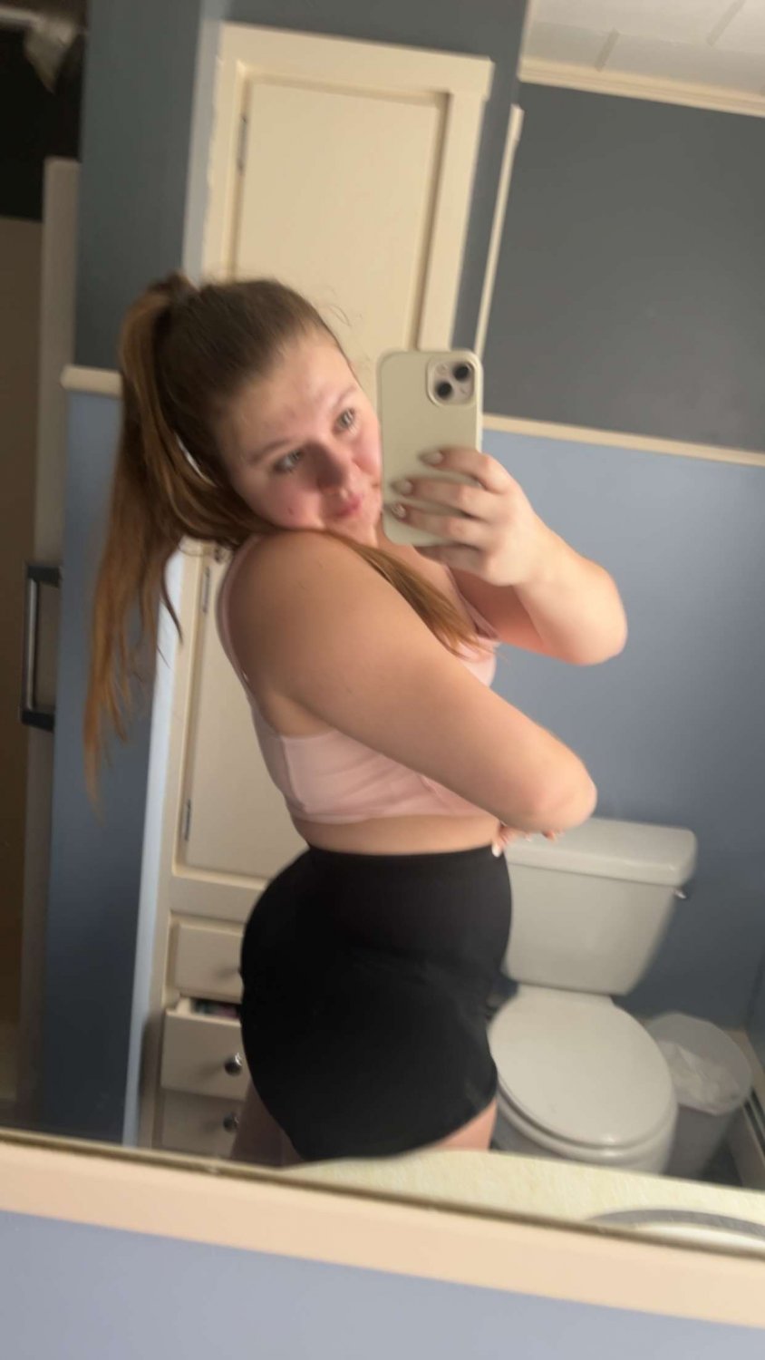 Submitted 19 Year Old PAWG Josie #WDxbb6s4