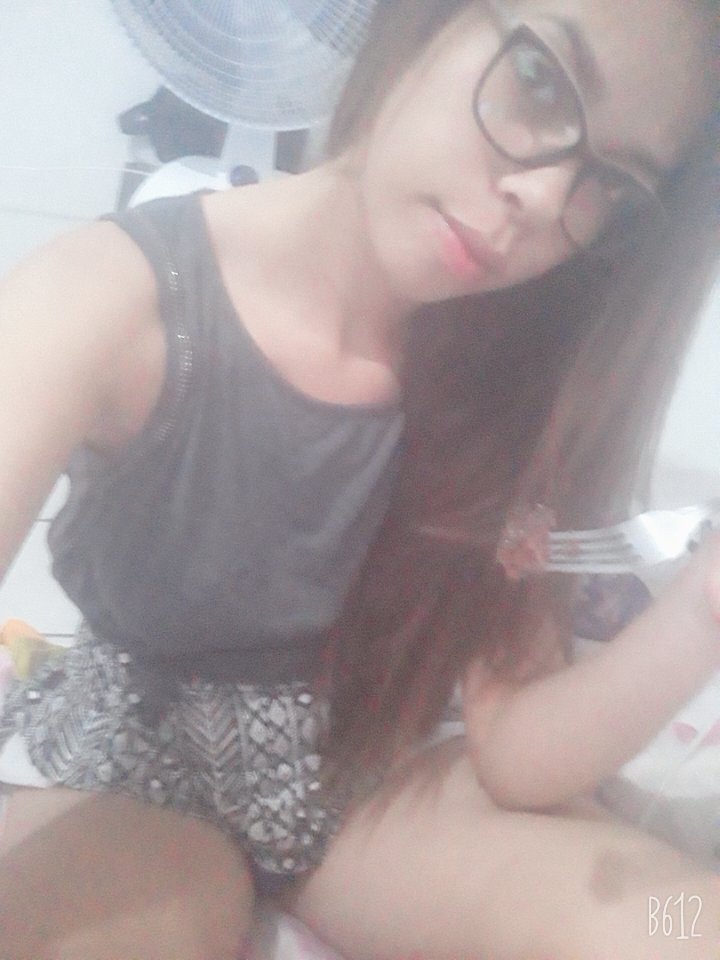 Comeu a magrinha de casa e a peituda #WfN2AX1z