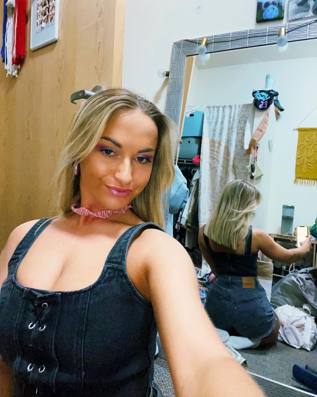 My college crush squeezed her big boobs around my friends cock #wJ3y5Hrh