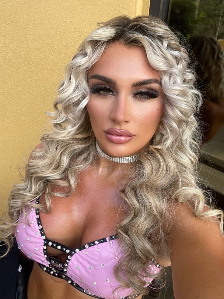 WWE Tiffany Stratton #wl6dFQdS