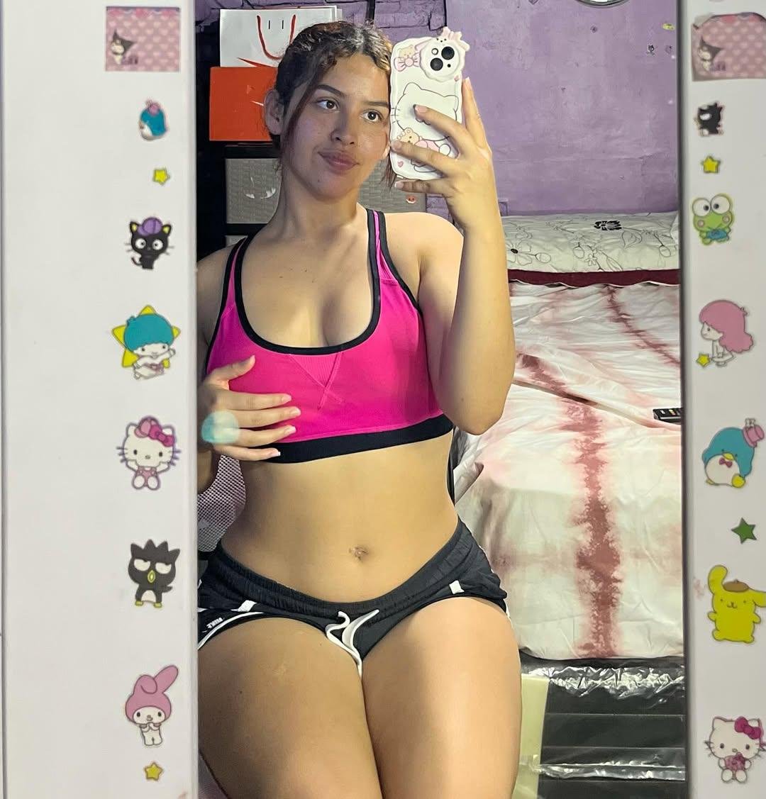 Cachorra gostosa puta rabuda 😏🤤💦 #wqQ1SMt0