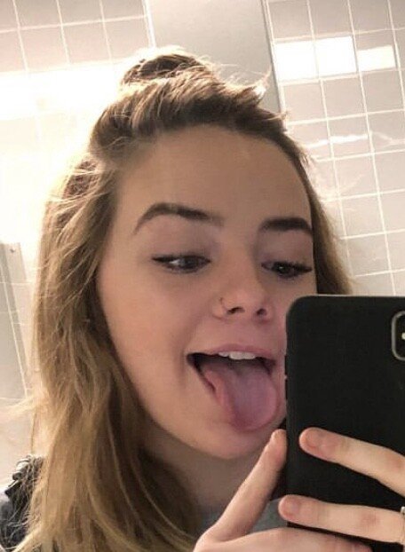 18 year old with nice tits #wrkacmLv