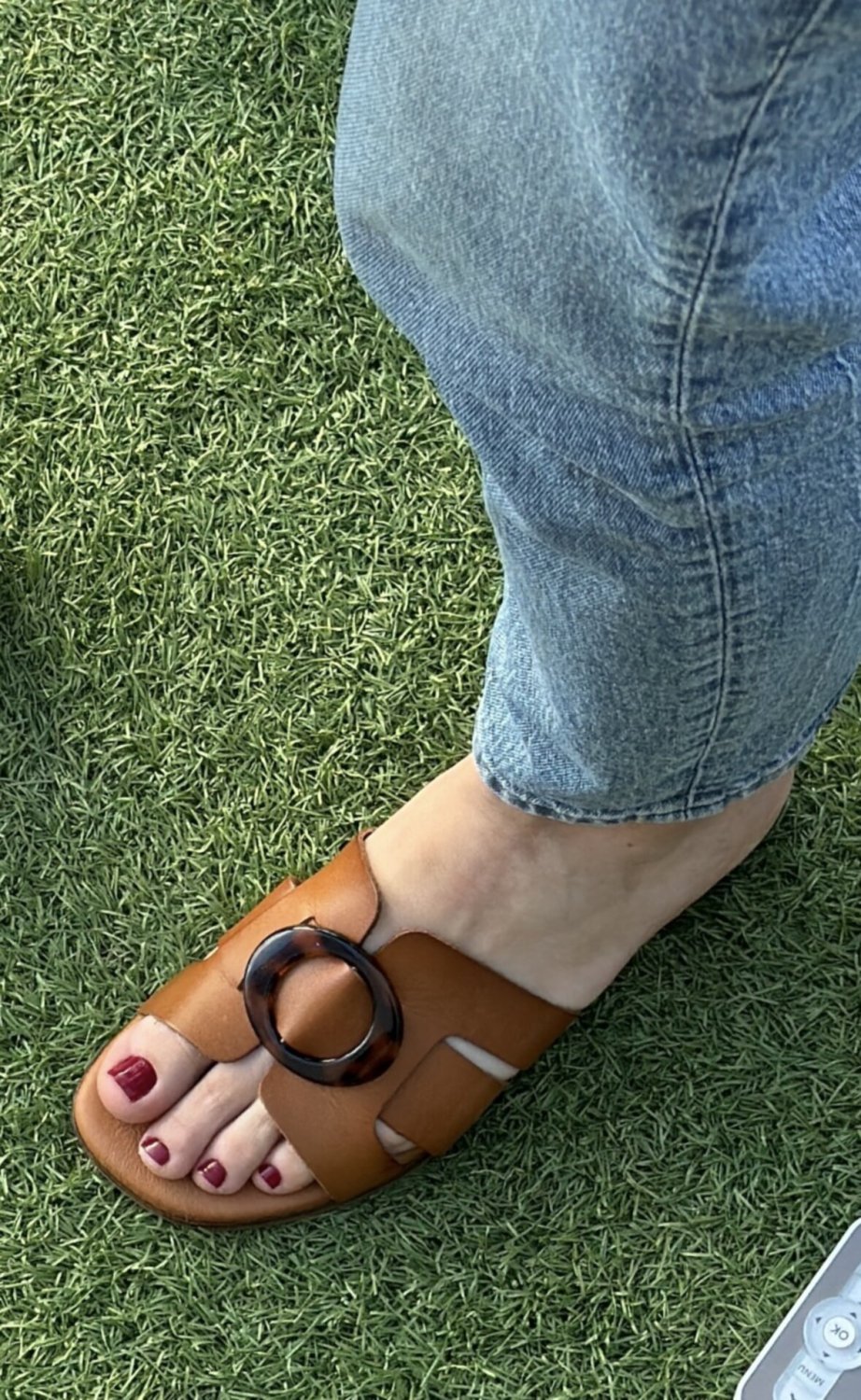 french friend's feet and soles #X8kcMXyI