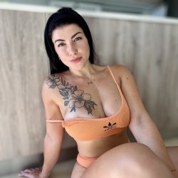 Gymgirls pussy tastes better