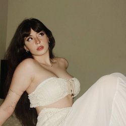 L4vinia souza