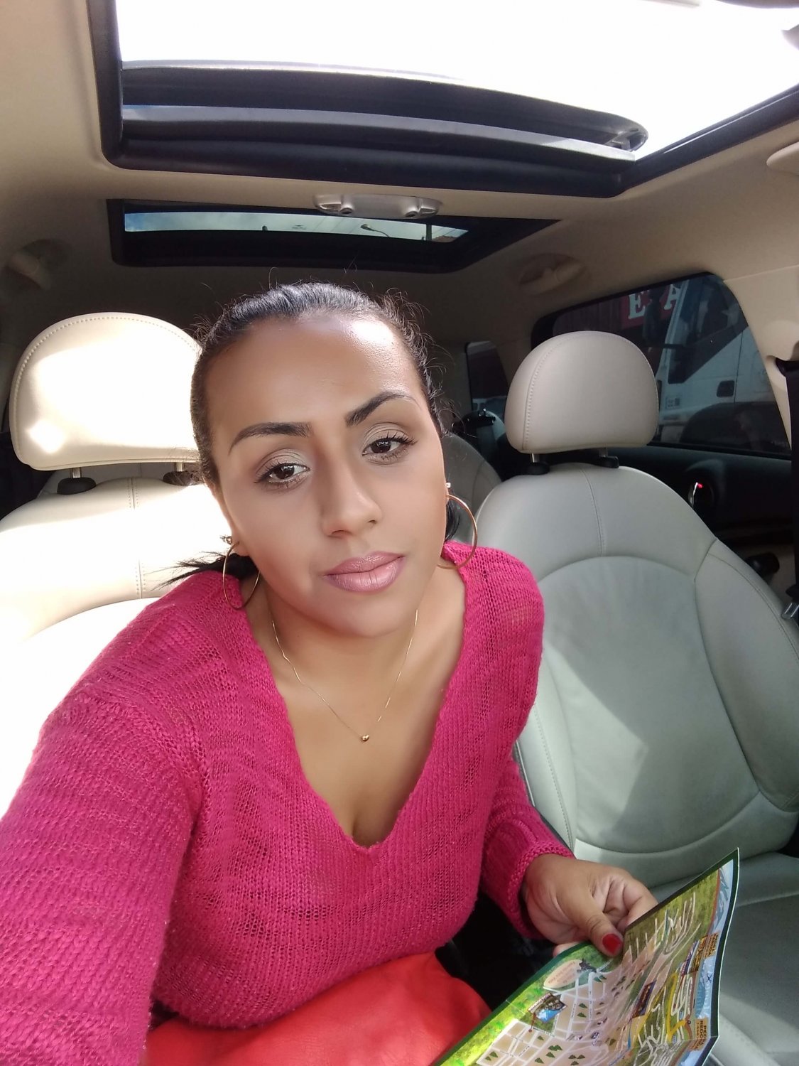 Monique mostrando o rabão #XI4dql3g