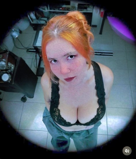 Looking for someone to trib these photos dm on kik #XJ28dY4f