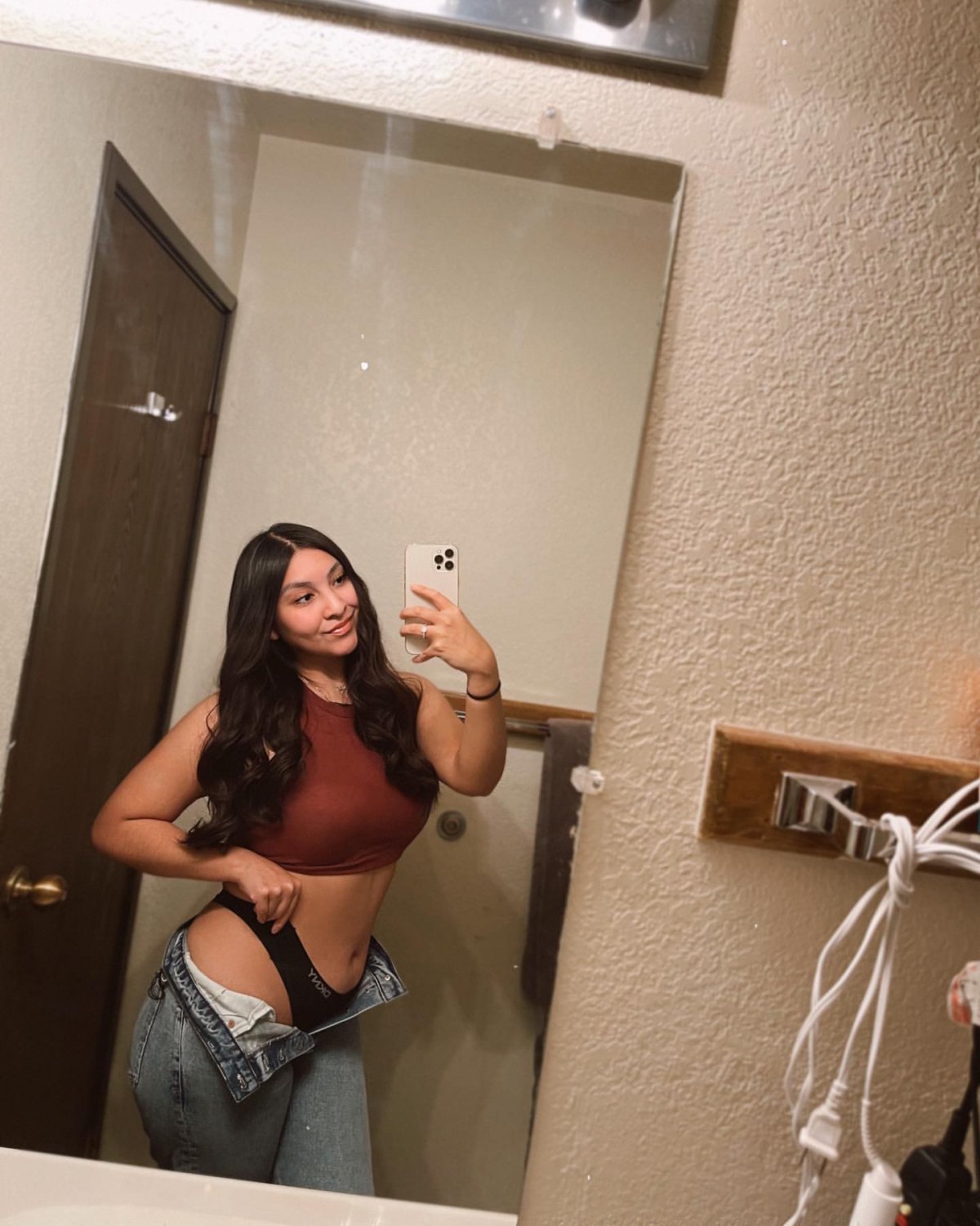 Cute slut loves posting in her favorite panties #XjTGscUg