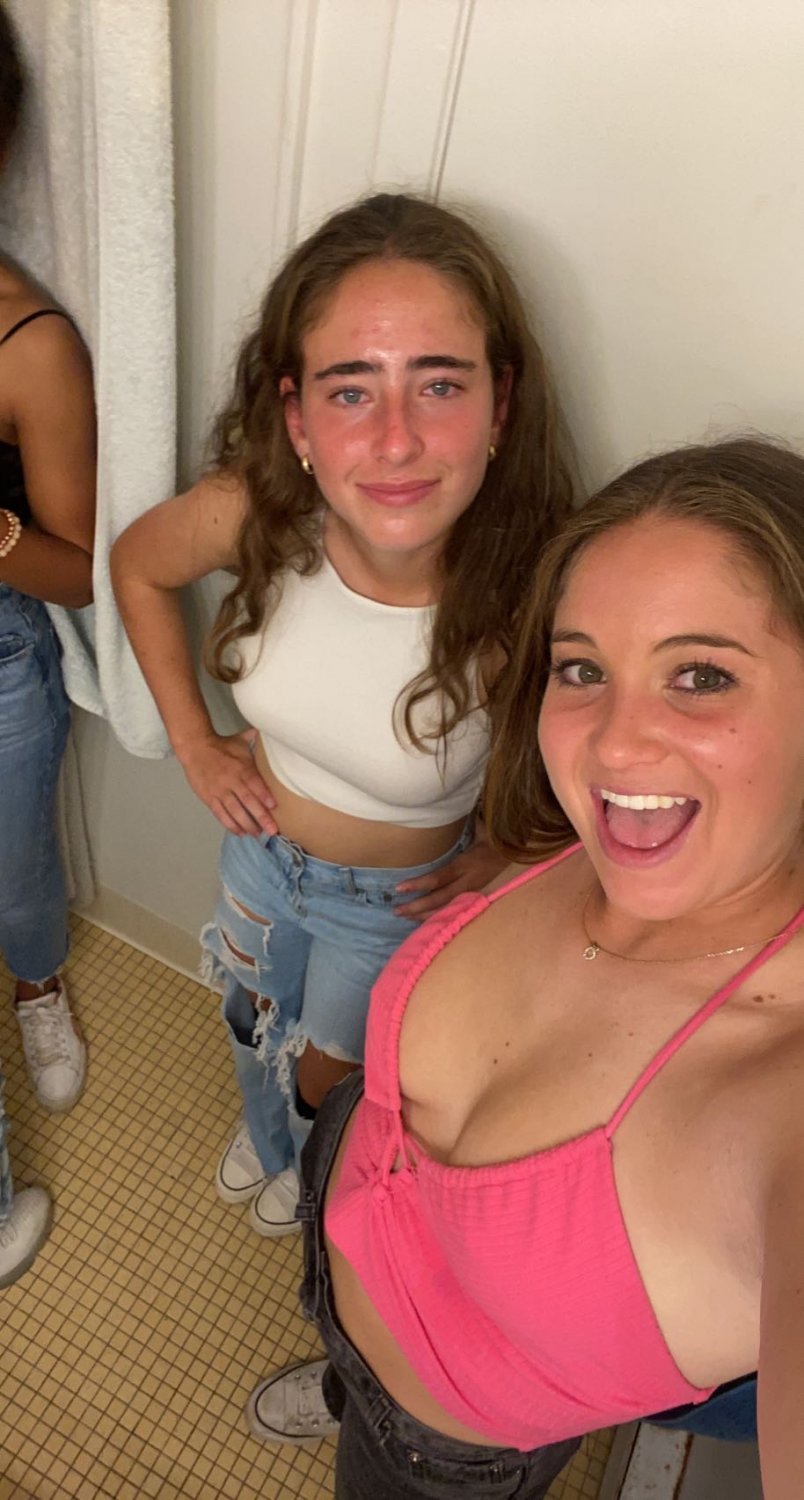 *REAL* Busty College Teen’s LEAKED NUDES & Sextapes! 🤤 #xOtAr6GV