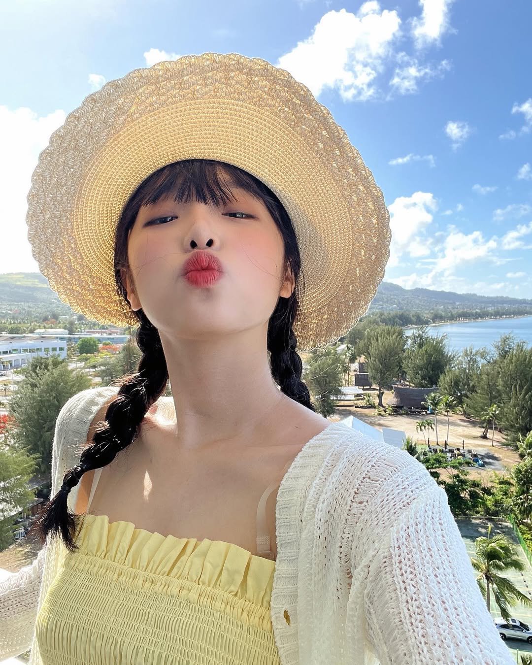 최예나(yena) #XQ0gBxUF