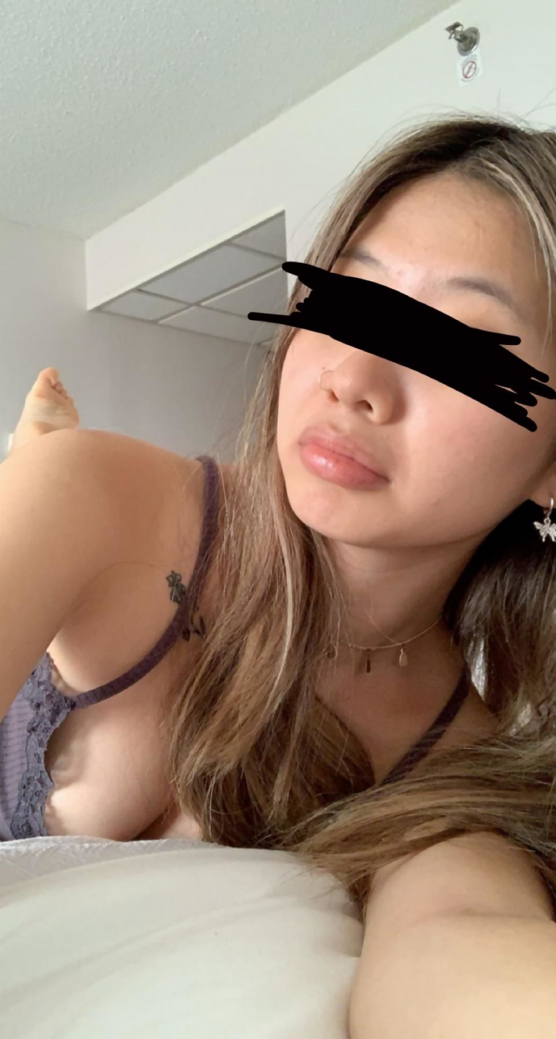 19yo ABG Slut’s LEAKED NUDES - Tits, Pussy, & Ass!!! #XRRgIzSl