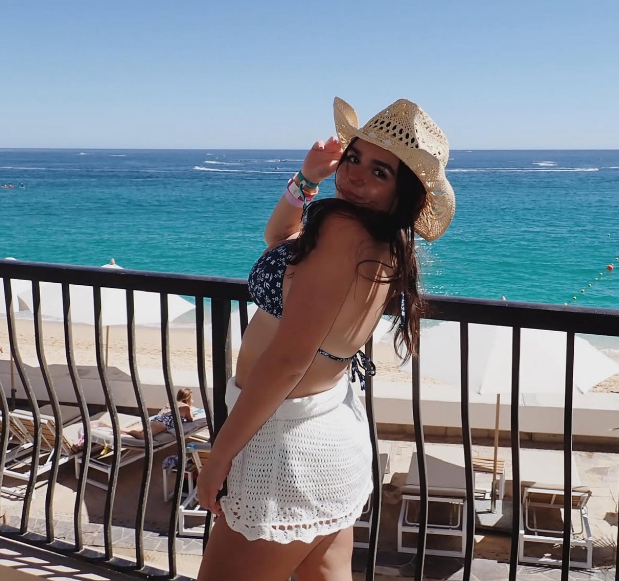 UCSD chick with big tits #xxQcvoBs