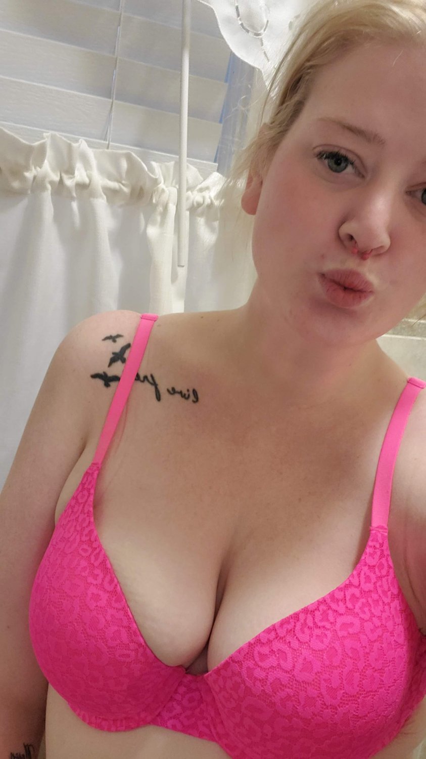 Chubby Webslut Lauren Part 1 #ycFmAXyi