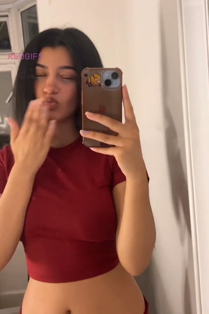 Sexy Girlfriend Selfie #YeMYGmNP