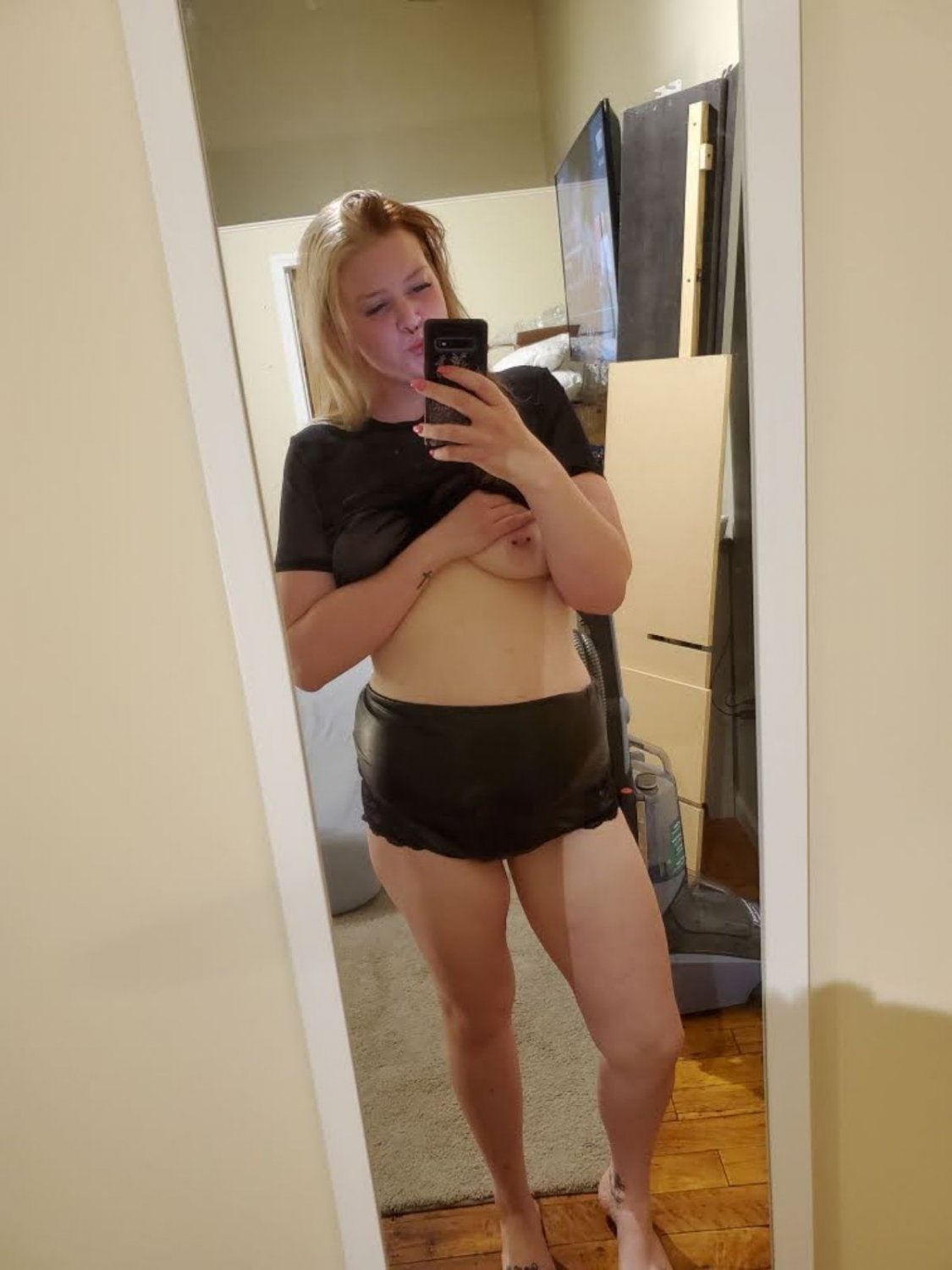 Wife With Perky Pierced Tits #ymt01ojD