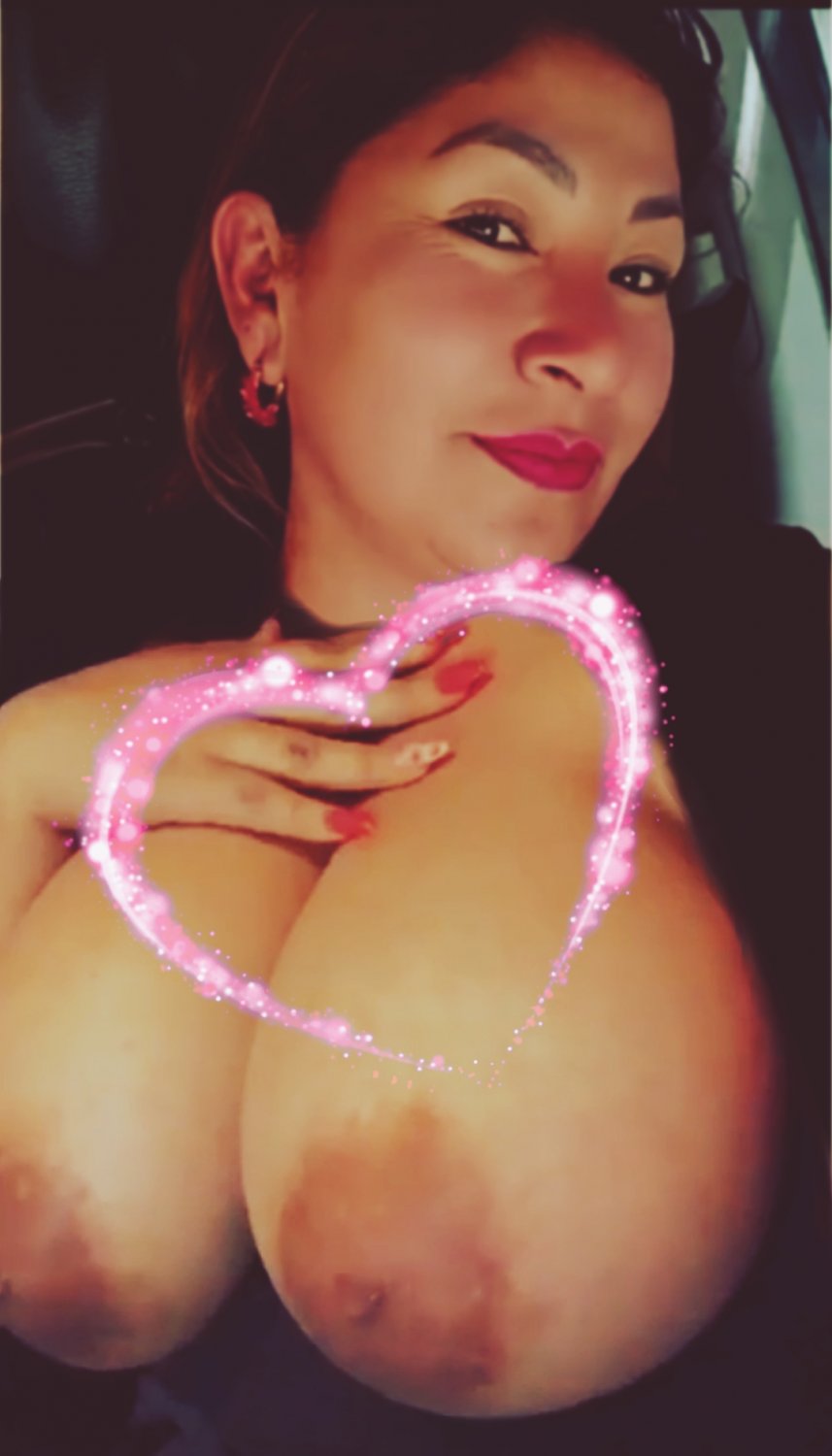 DELY CABRERA una señora milf tetona y peluda .. cenos enormes para amamantarse #ynftp9gV