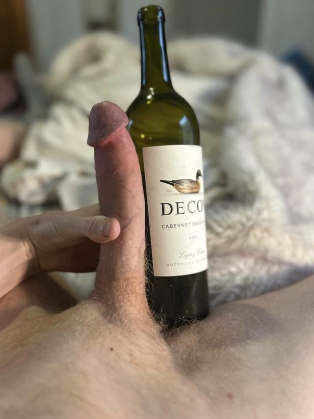 i got distracted by these big white cocks #yNfYXVZR