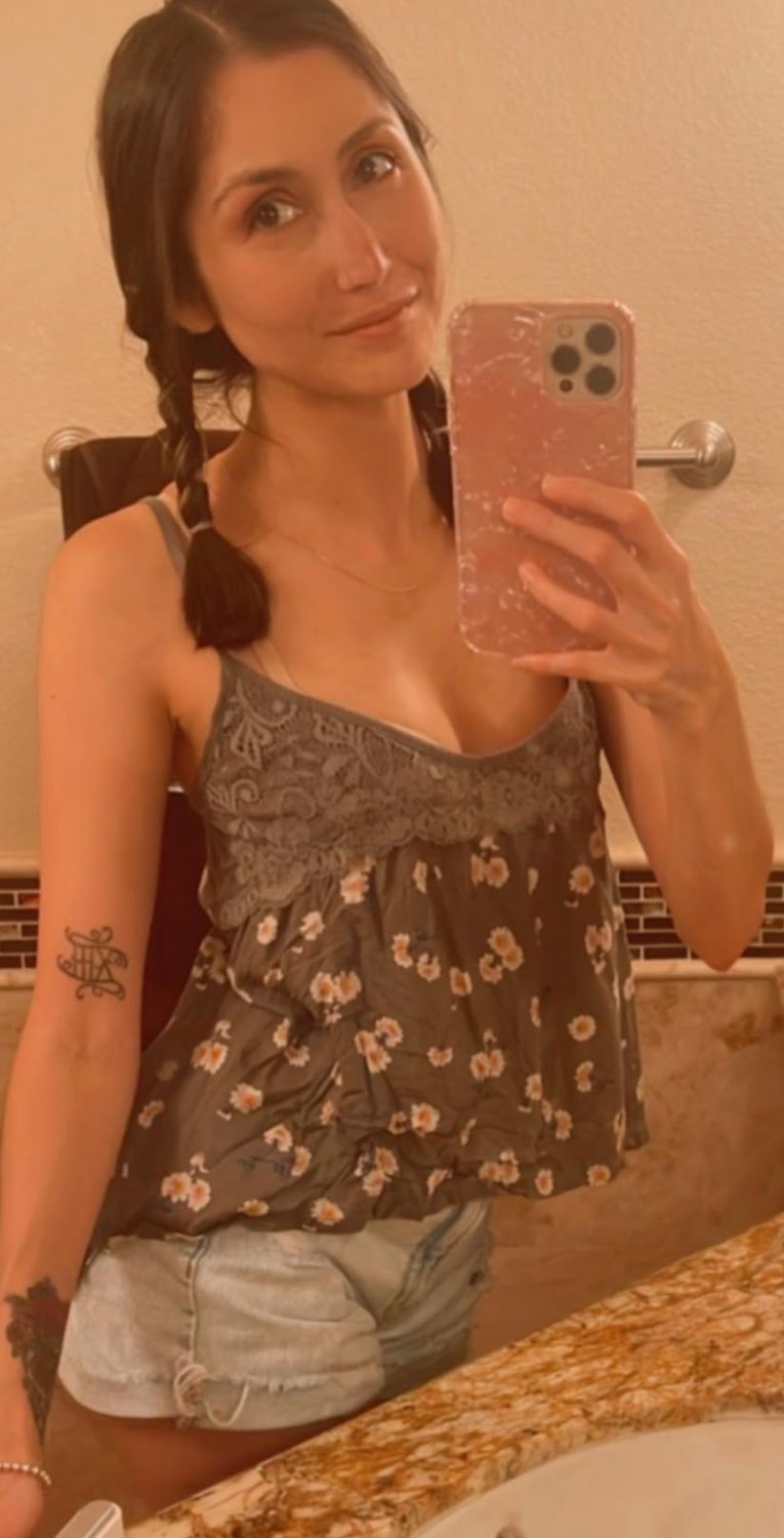 Texas gf sucks my bwc with some Snapchat fun #YoMdD9Ku