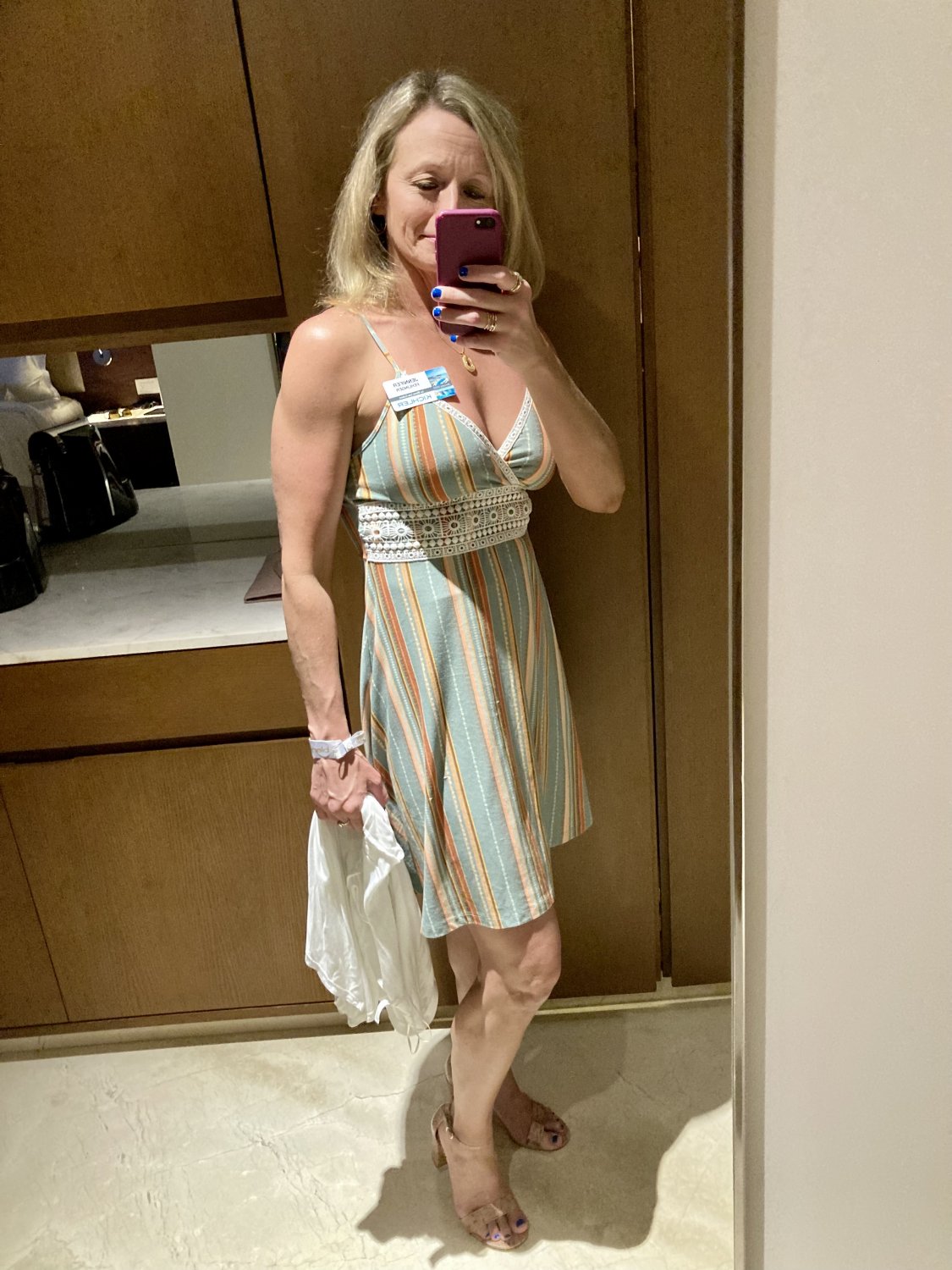 Blonde MILF Jennifer #yphIASU8