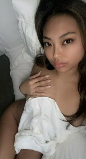 ABG Slut’s LEAKED NUDES! - Rachel King #YrUm1a37