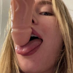 sending some gym selfies to my gymcrush