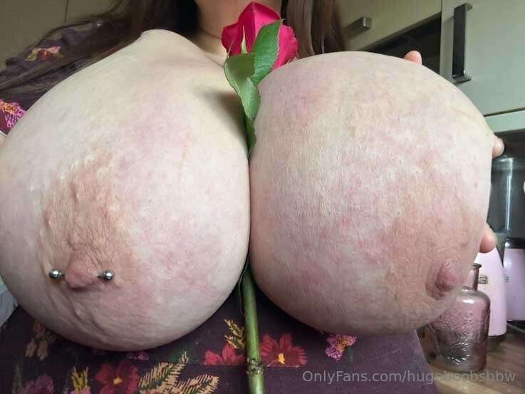 Roxycurvy #z6JW0clX