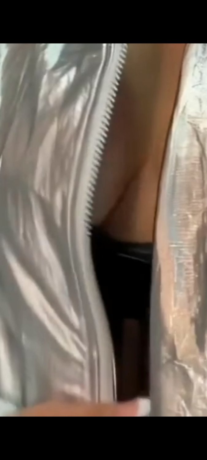 zkjfa4qv Finalmente ela fez ensaios sexuais ou filme porno.eu não tô acreditando que esse dia chegou #zKJFa4qV