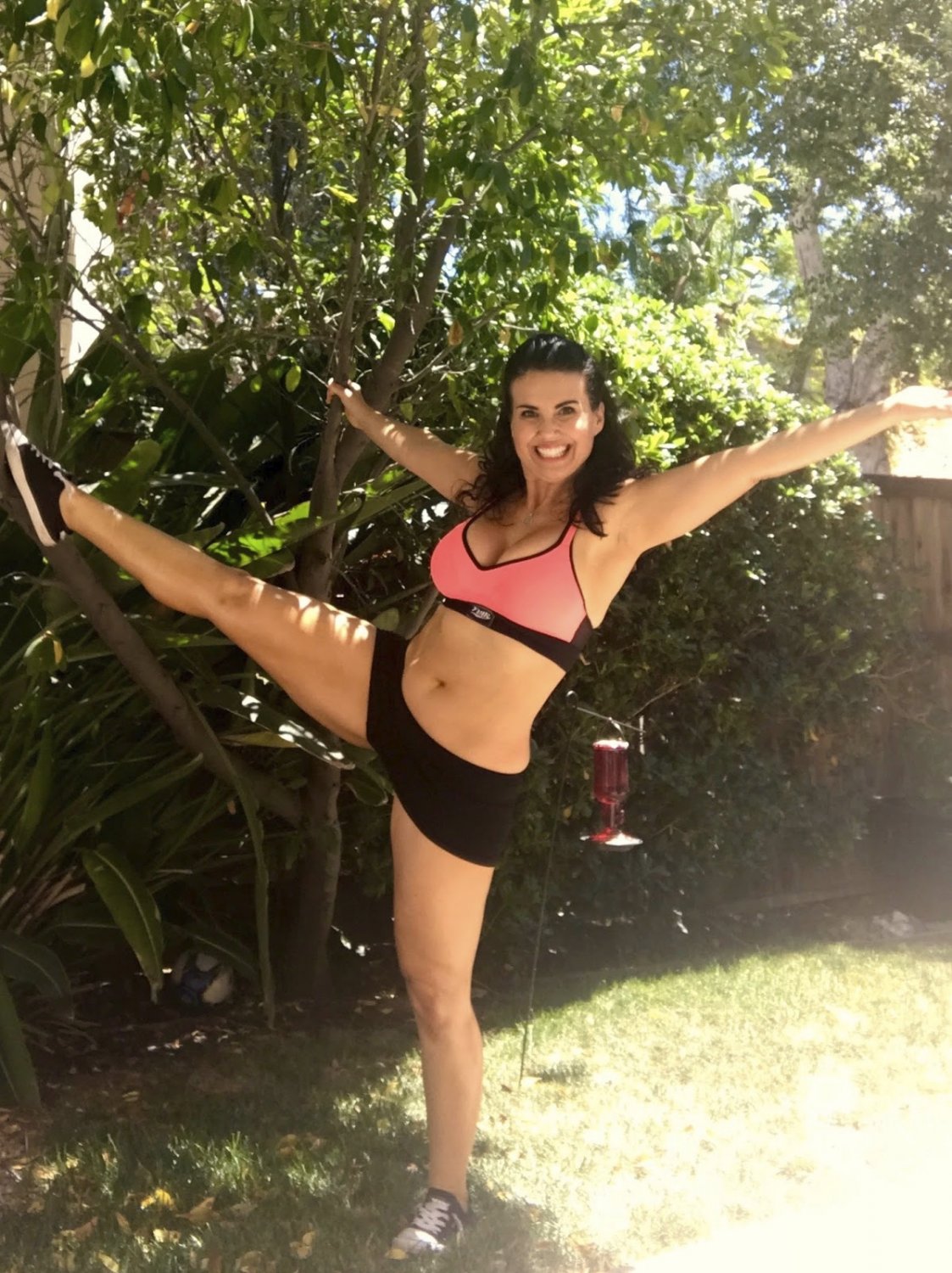 zlek0yun Best Friends mom in sports bras and yoga pants #ZlEk0Yun