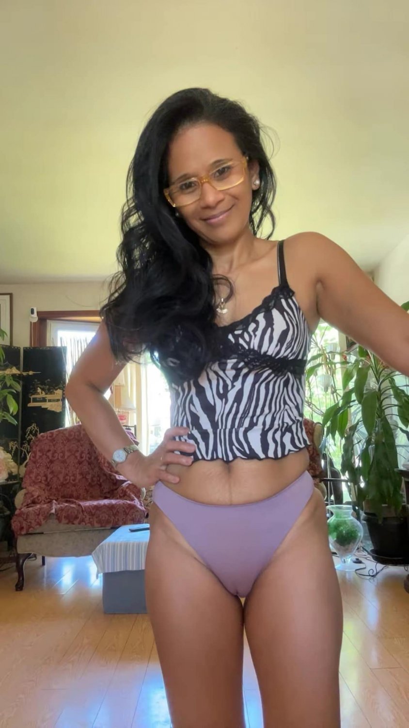 SEXY CARMELA #ZLIM8Z0j