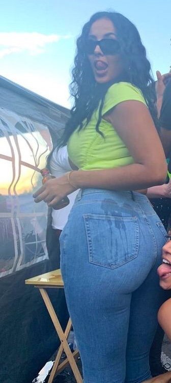 zmmdwdvw Wank it for the Jama…Maya Jama Cock Teasing in Boots Panties and Heels 💯🔥🔥😳😳✊🏾🍆💦💦 #ZmMDWdVW