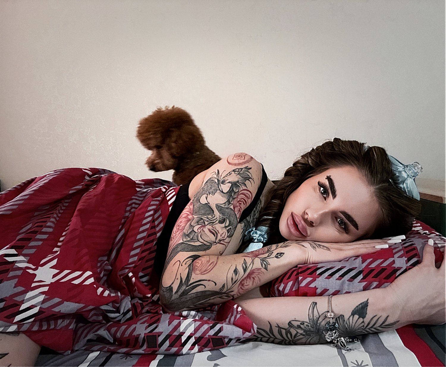 WANT TO SEE MY SWEET HOT HOLES? #zotTmnCJ