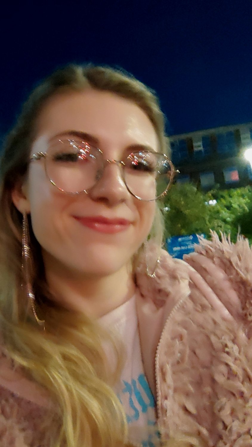 I have a good heart, but most people cum for my breasts 🤷‍♀️ #ZRDofpZy