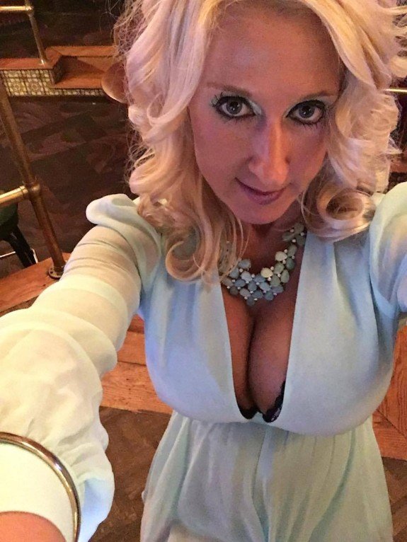 Blonde cougar #zsCyUaoF