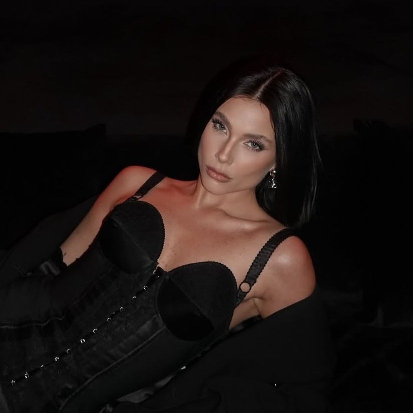 Valentina Zenere...tenho amado muito ela de all black #ztDH6F6j